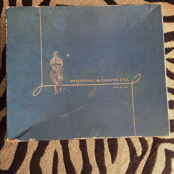🎉💥Host Pick💥🎉 Vintage Whiting & Davis - Picture 2 of 5